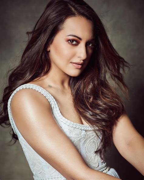 sonakshi sinha xnxx photo|'sonakshi sinha' Search .